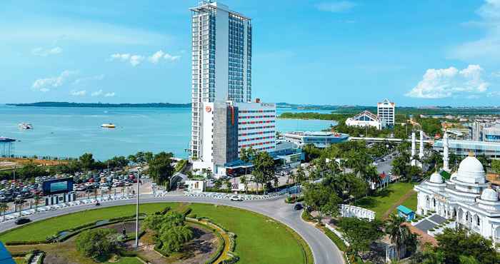 Luar Bangunan HARRIS Hotel Batam Center