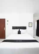 BEDROOM DS CoLive Marina Airport