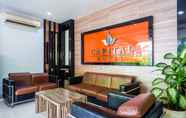 Lobi 4 Urbanview Hotel Capital Makassar