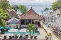 Kolam Renang The Tanis Beach Resort