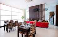 ร้านอาหาร 4 Tree Hotel Panakkukang Makassar by LIFE