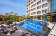 Swimming Pool 5 Hotel Ciputra Semarang managed by Swiss-Belhotel International 