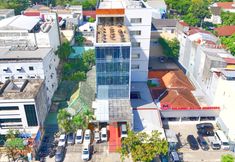 Exterior 3 W Three Premier Hotel Makassar