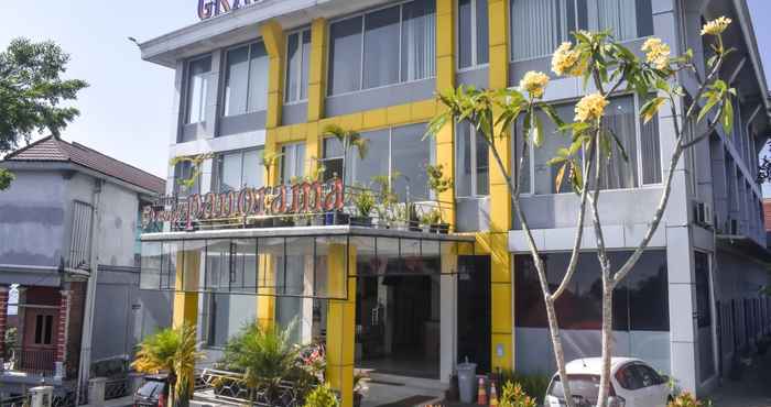 Bangunan Grand Panorama Hotel 