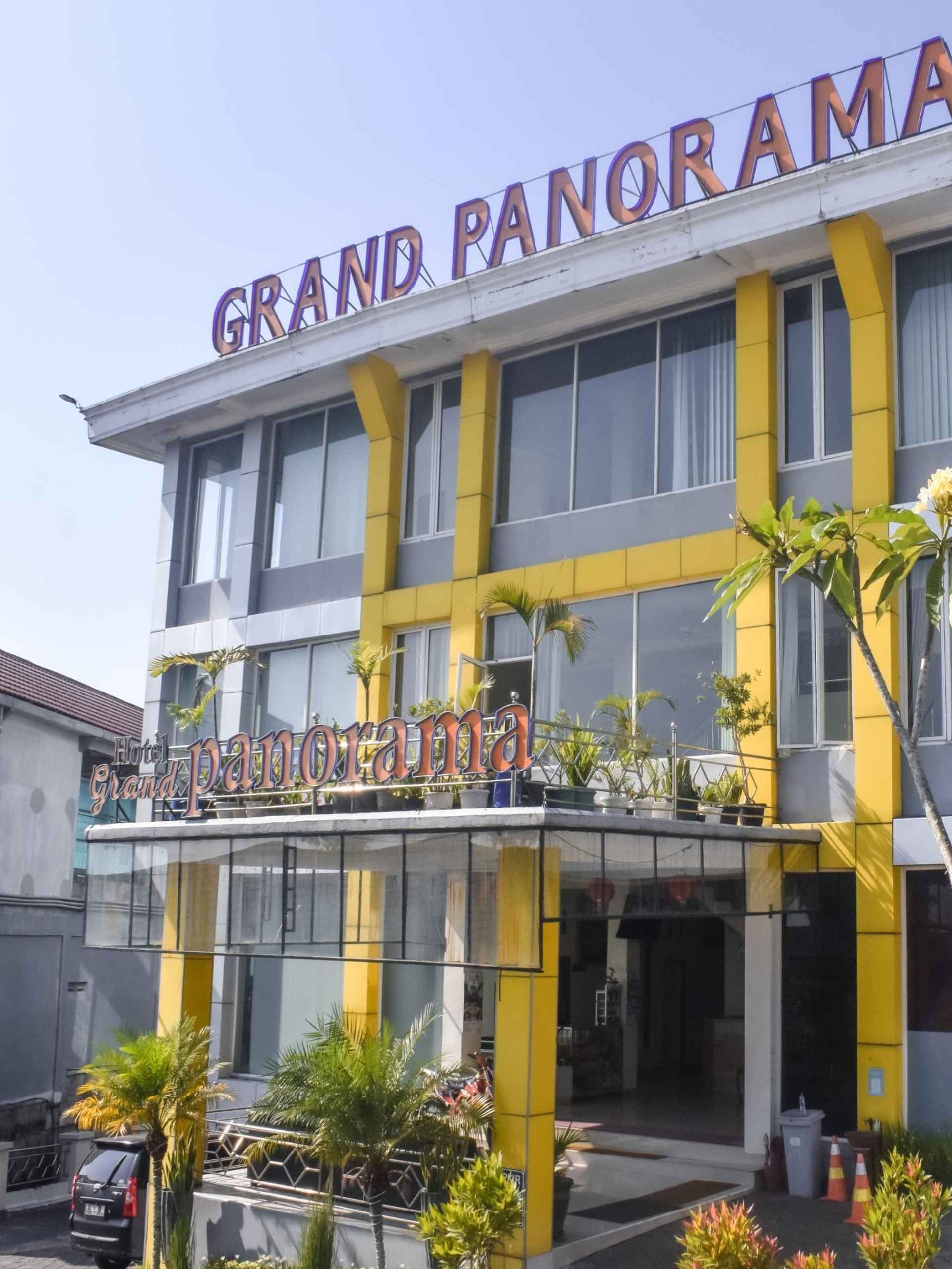 Bangunan Grand Panorama Hotel 