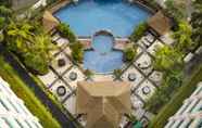 Swimming Pool 5 Hotel Ciputra Jakarta managed by Swiss-Belhotel International