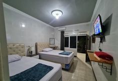 Bedroom 7 Hotel Budi Inn 1