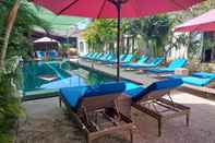 Swimming Pool Kura Kura  Resort