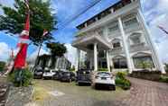 ภายนอกอาคาร 6 Hotel Safira Magelang