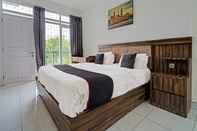 Kamar Tidur SUPER OYO Collection O 92277 Setra Priangan Guest House