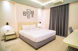 Hotel Grand Tryas, THB 1,351.34