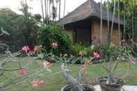 Swimming Pool Bali Bungalo 