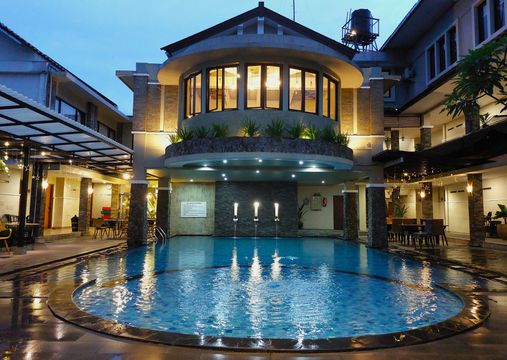 Bangunan 2 Hotel Sriti Magelang