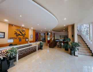 Lobi 2 Spencer Green Hotel