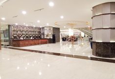 Lobby 2 Grand Paragon Hotel 