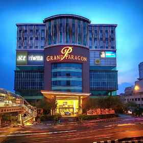 Exterior / Building 1 Grand Paragon Hotel , Chandra Building Hotels