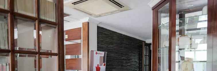 Lobi RedDoorz near WaterBoom Lippo Cikarang