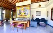 Lobby 2 Ladera Villa Ubud