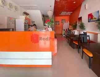 Sảnh chờ 2 Hotel Alpha Makassar RedPartner