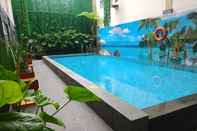 Swimming Pool Hotel Bumi Makmur Indah Lembang