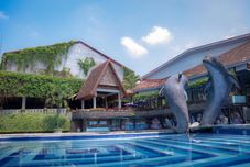 スイミングプール Bukit Daun Hotel & Resort