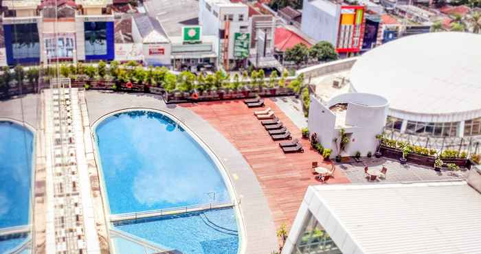 Kolam Renang Swiss-Belhotel Cirebon