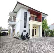 Bangunan 3 RedDoorz near Rumah Sakit Condong Catur