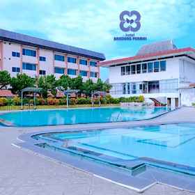 Swimming Pool 1 Hotel Bandung Permai Jember, Jember Hotels