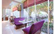 Restaurant 5 Quest Hotel Simpang Lima - Semarang by ASTON