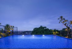 游泳池 4 Hotel Neo Dipatiukur by ASTON