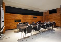 多功能厅 7 Hotel Neo Dipatiukur by ASTON