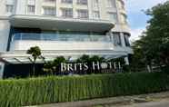 Bangunan 2 Brits Hotel Puri Indah