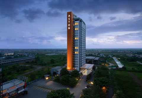 Exterior ASTON Banua Banjarmasin Hotel & Convention Center