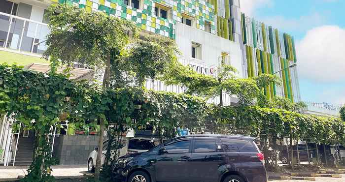 Bên ngoài Wisata Niaga Hotel