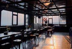 Restaurant 5 Fresh Hotel Sukabumi