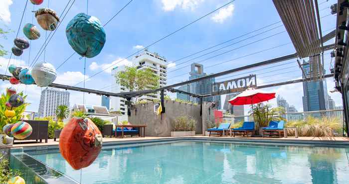 Swimming Pool Galleria 10 Sukhumvit Bangkok Hotel by Compass Hospitality		