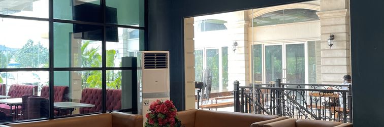 Lobby The Crew Hotel Kualanamu International Airport