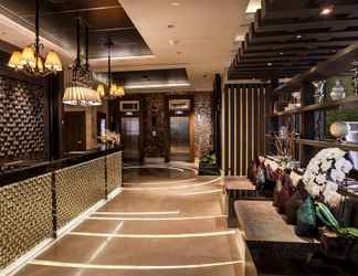 Lobi 2 The Continent Hotel Sukhumvit / Asok BTS Bangkok by Compass Hospitality