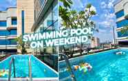 Swimming Pool 5 Vasaka Hotel Jakarta Managed by Dafam