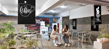 Bar, Cafe and Lounge 3 Whiz Prime Hotel Megamas Manado
