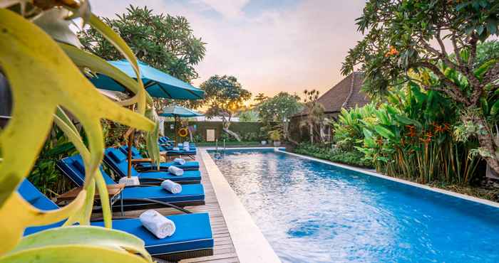 Swimming Pool Rama Residence Petitenget Hotel