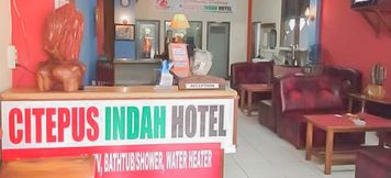 ล็อบบี้ 3 RedDoorz near Pantai Citepus Pelabuhan Ratu