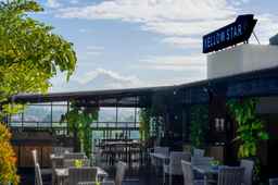 Yellow Star Ambarukmo Hotel, Rp 530.667
