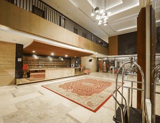 Lobby 2 Grand Tjokro Balikpapan