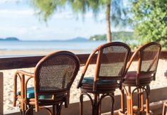 ร้านอาหาร 3 Friendship Beach Resort & Atmanjai Wellness Spa 