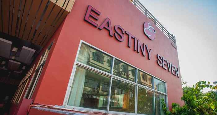 ภายนอกอาคาร Eastiny Seven