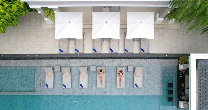 Swimming Pool The Beverly Hotel Pattaya