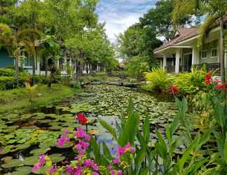 Exterior 2 Le Charme Sukhothai Historical Park Resort 