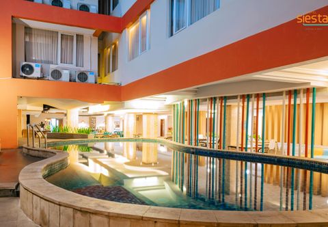 Swimming Pool Siesta Legian Hotel