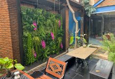 기타 4 Silom Convent Garden
